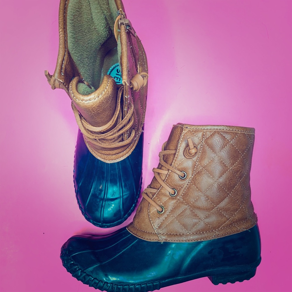 Girls  duck boots